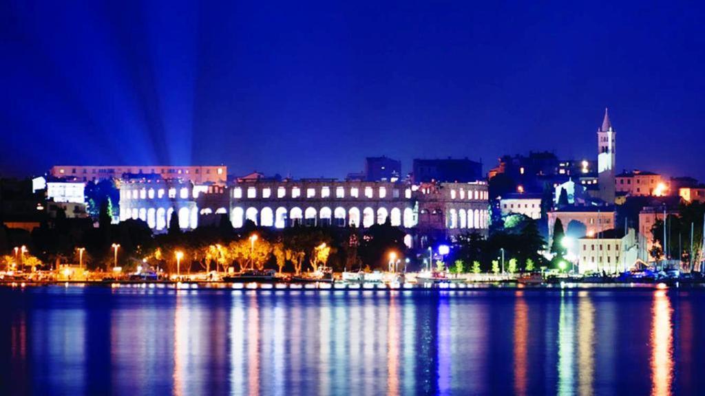 Arenacentar Apartments Pula Zewnętrze zdjęcie