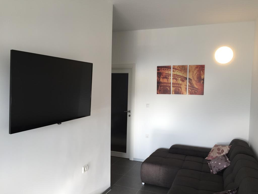 Arenacentar Apartments Pula Zewnętrze zdjęcie